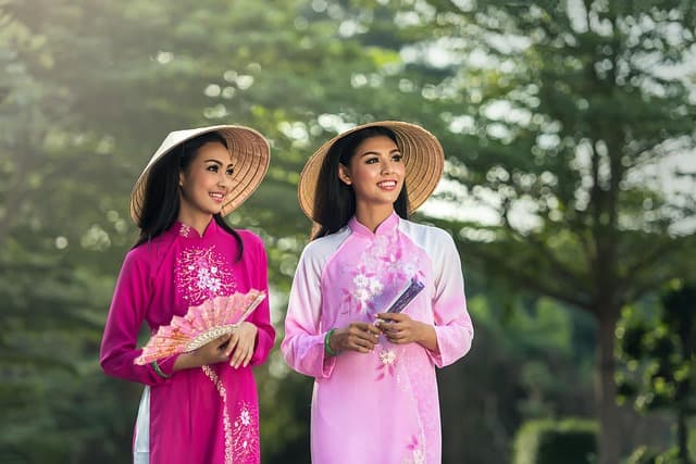 Les tendances mode printemps-été : quoi porter cette saison
